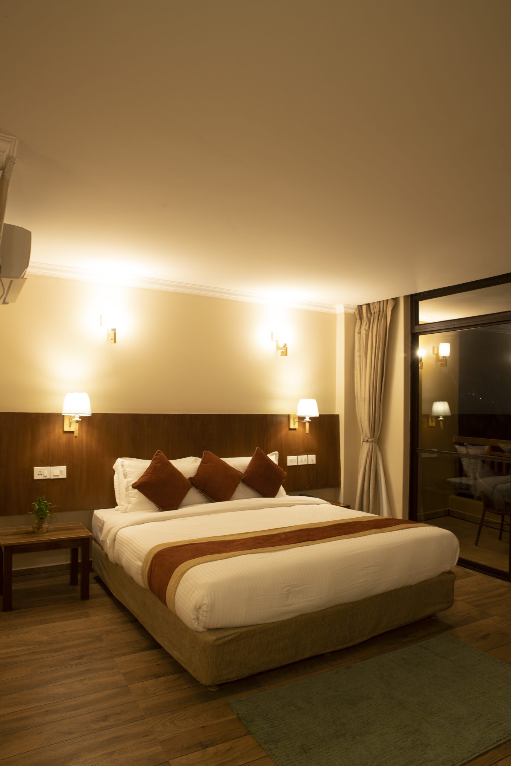 Room at Hotel Fewa Camp